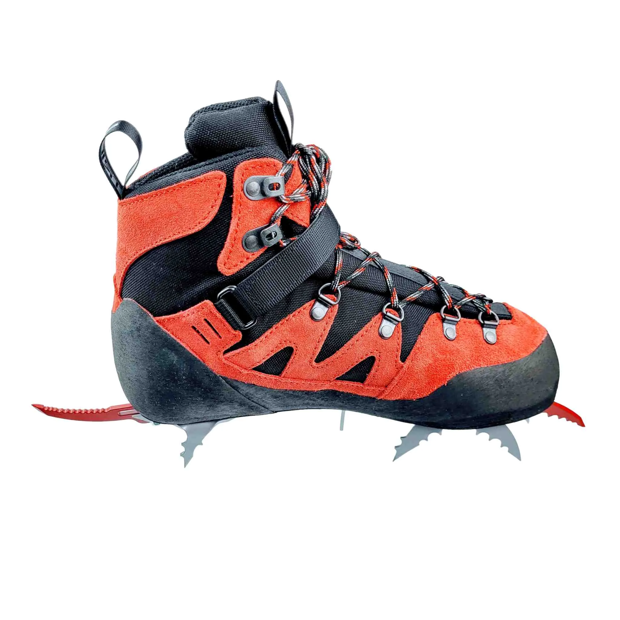 Capoeira Ice 11 Boots & Crampons