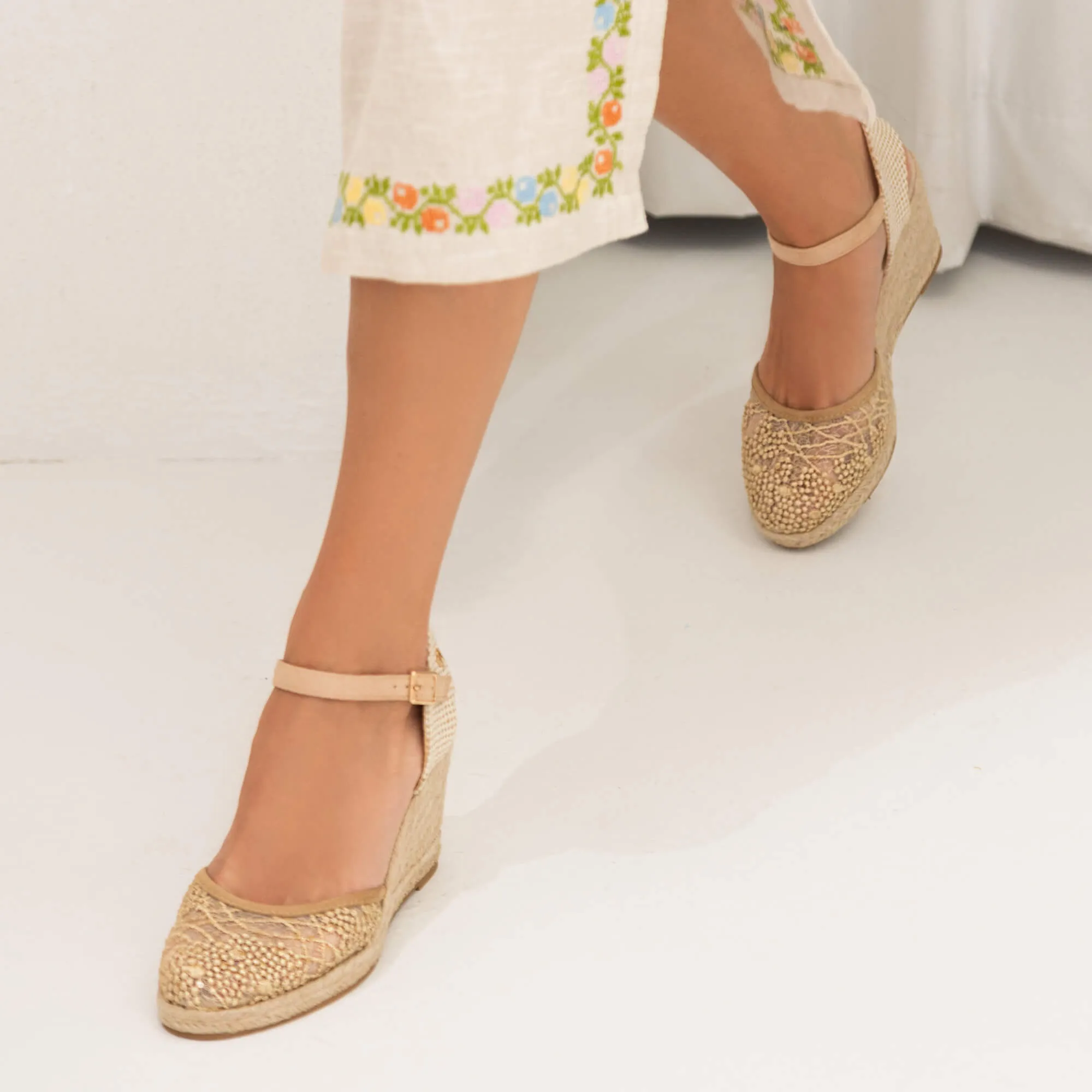 Joy Beige Espadrille