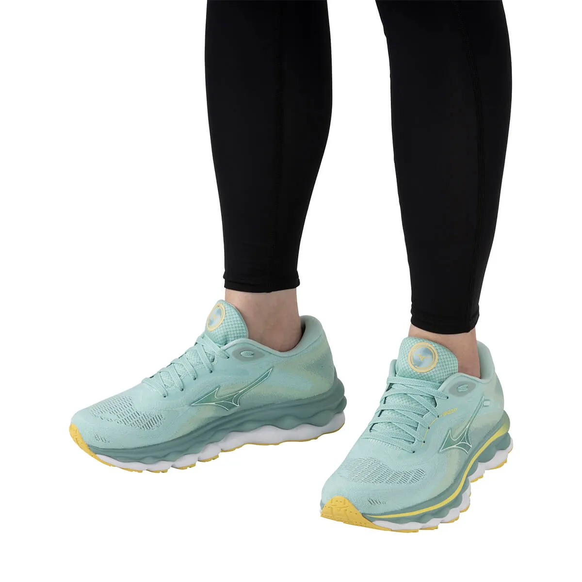 Mizuno Wave Sky 7 Womens | Eggshell Blue/white/sunshine