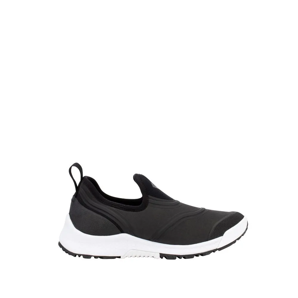 'Muck' Women's WP Outscape Low - Black