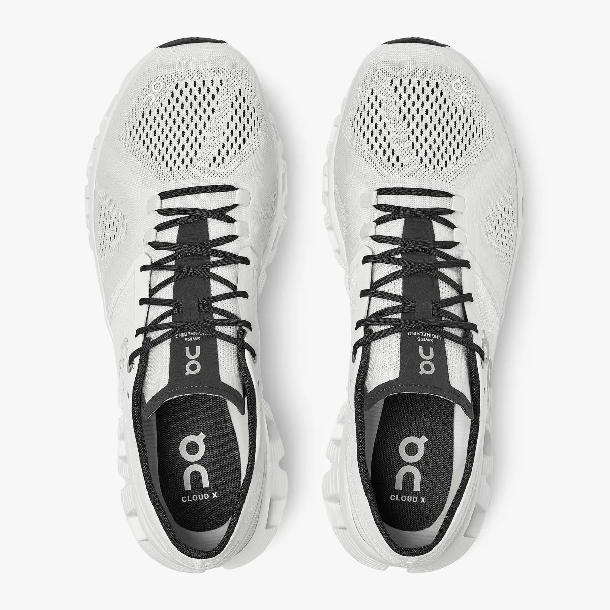 'On Running' Women's Cloud X - White / Black