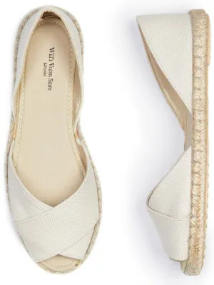 Recycelte Espadrille mit überkreuzten Riemen