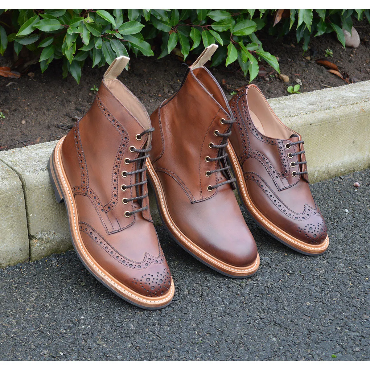 Trickers Bernwood - Chestnut